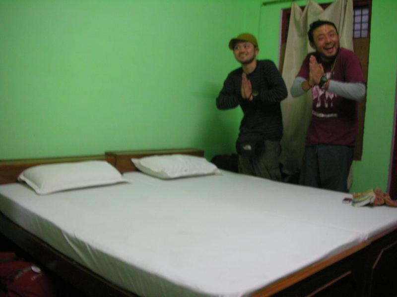 Sankatha Guest House - Varanasi — Photos 1